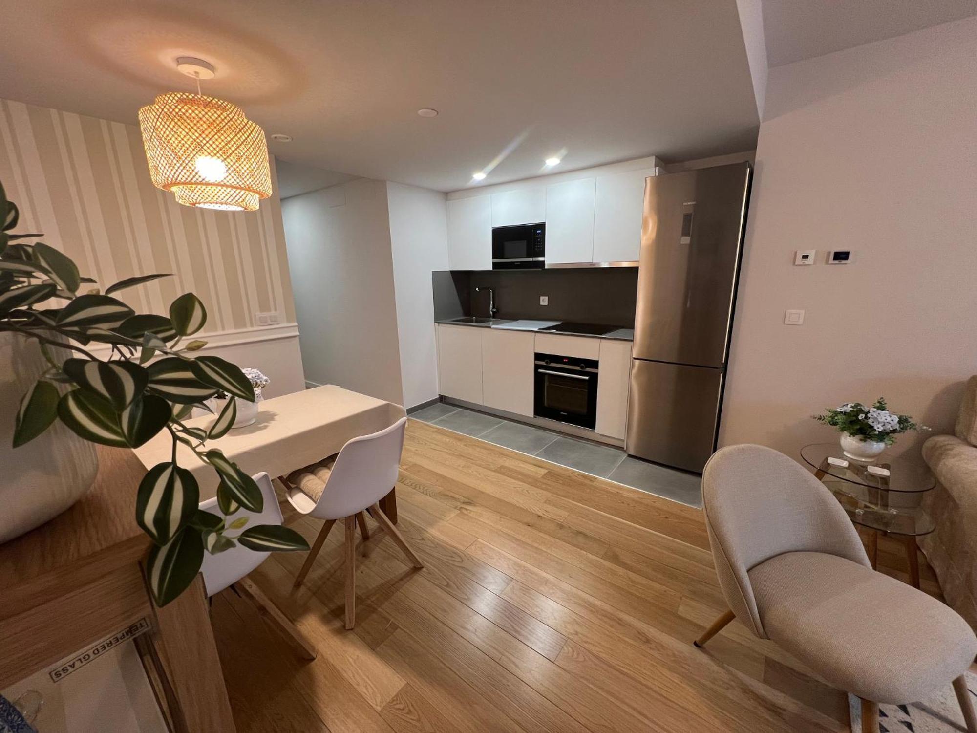 Апартаменты Vivienda Ronda Muralla A Estrenar Луго Экстерьер фото